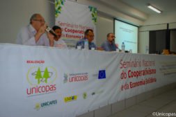 Mesa do evento é formado por representantes da Unicopas e Centrais filiadas